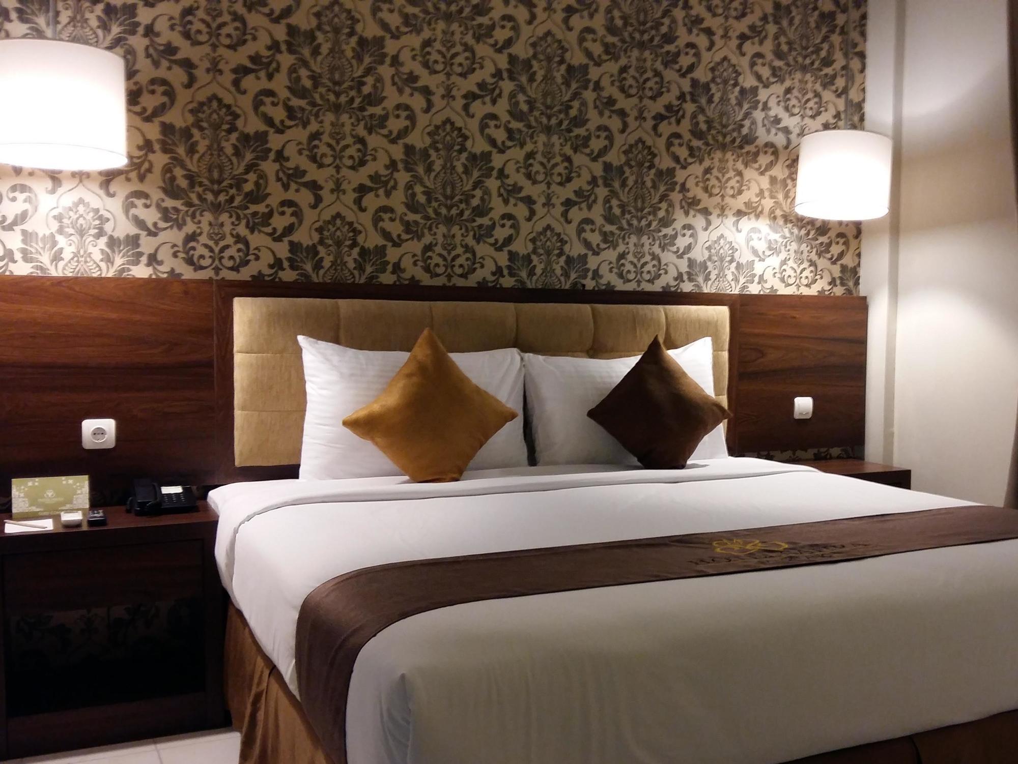Hotel Safira Magelang Exterior foto