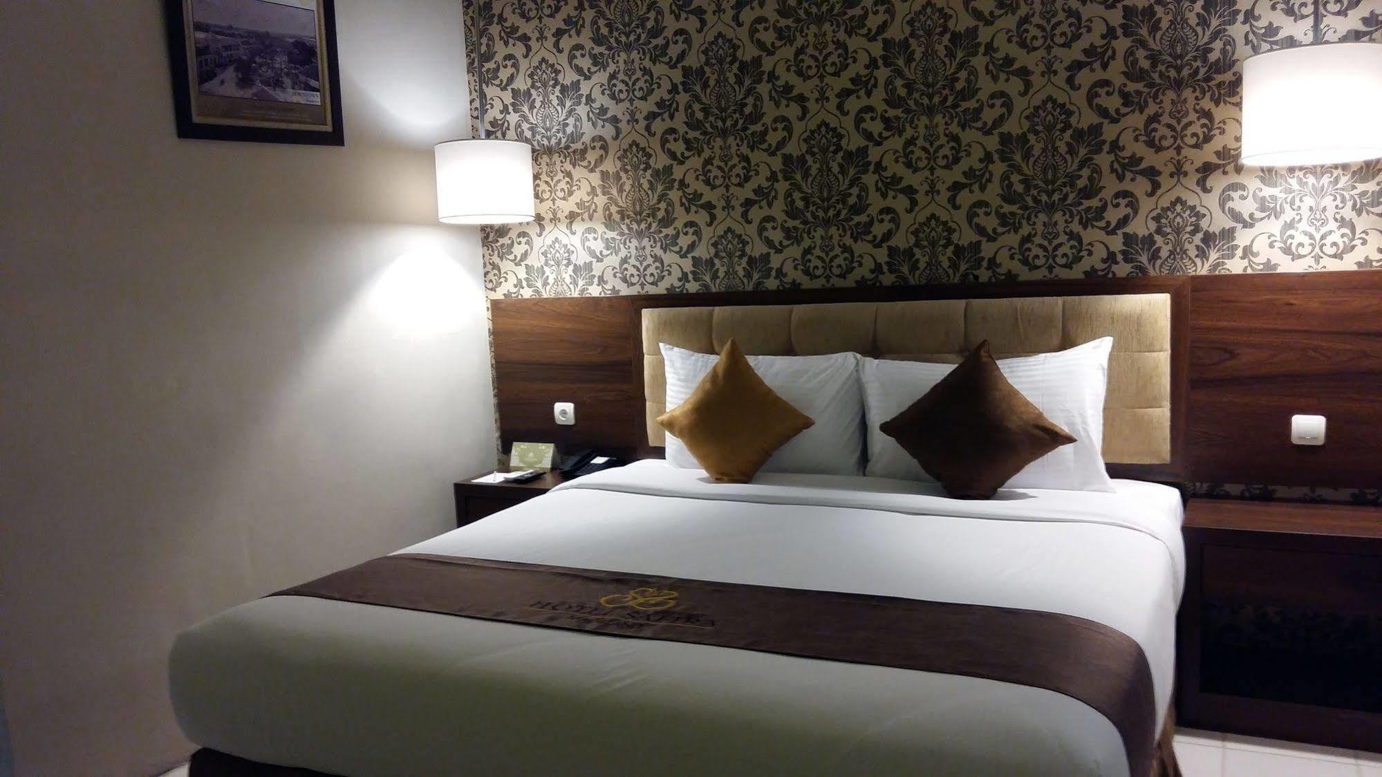 Hotel Safira Magelang Exterior foto